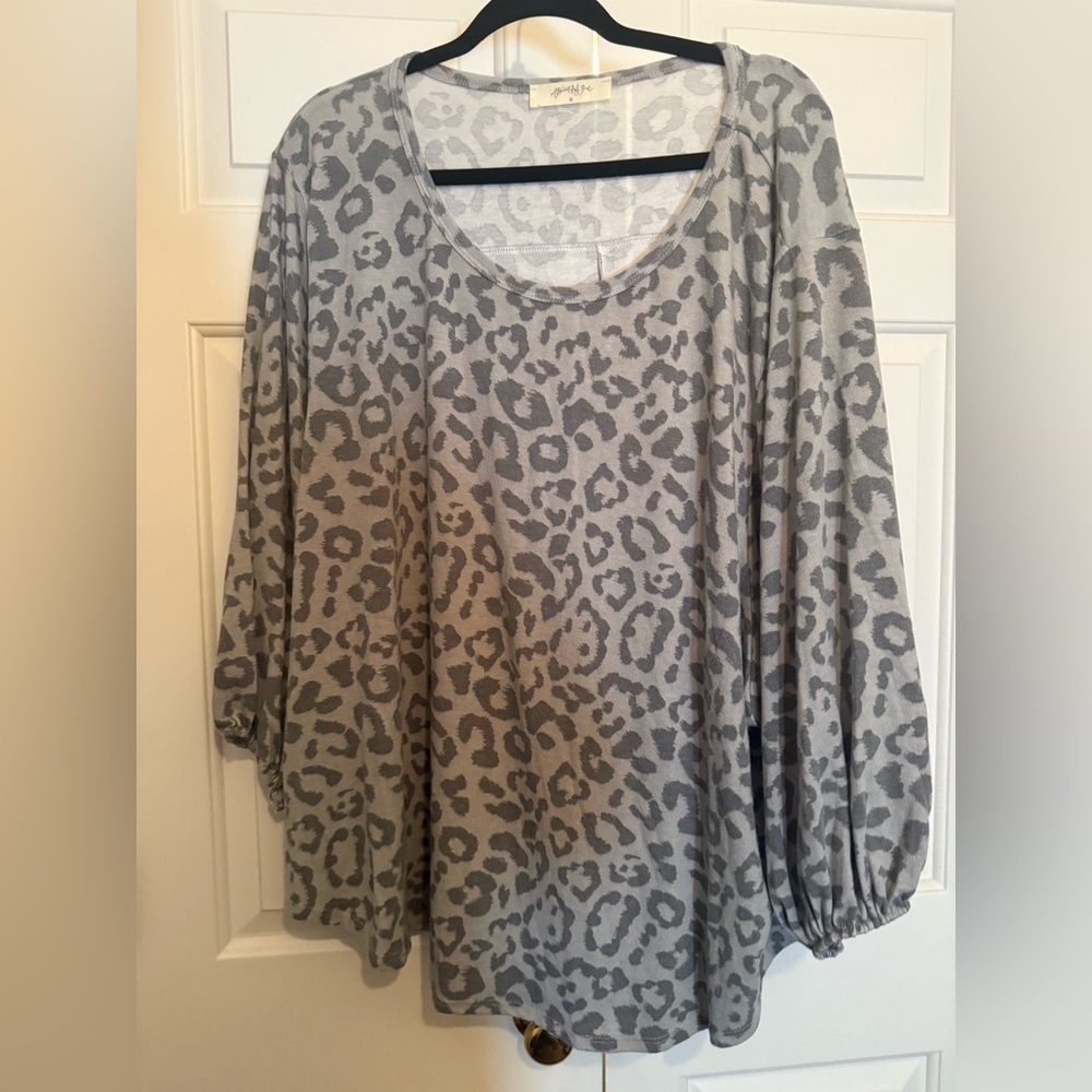 Gray Leopard Print Women's Top